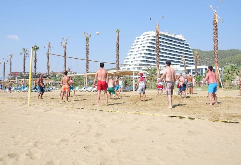 Отель Palm Wings Ephesus Beach Resort