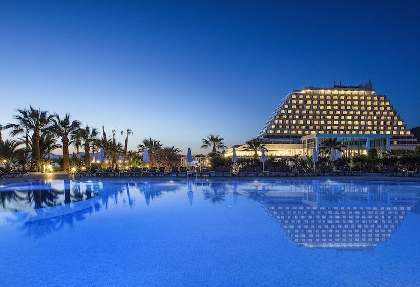 Отель Palm Wings Ephesus Beach Resort