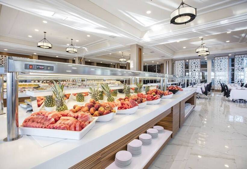 Отель Palm Wings Ephesus Beach Resort