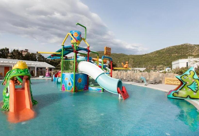 Отель Palm Wings Ephesus Beach Resort