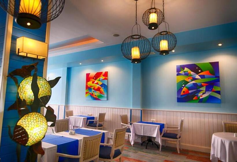 Отель Palm Wings Ephesus Beach Resort