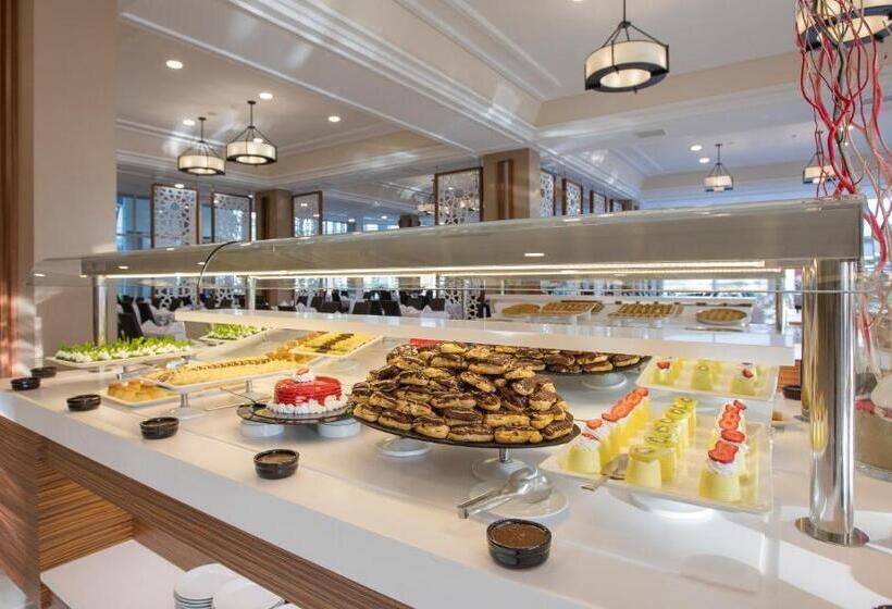 Отель Palm Wings Ephesus Beach Resort