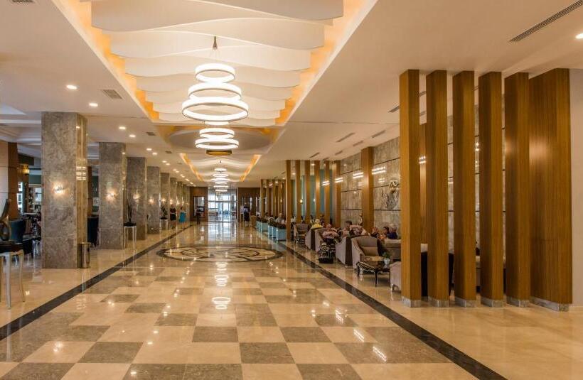 Отель Palm Wings Ephesus Beach Resort