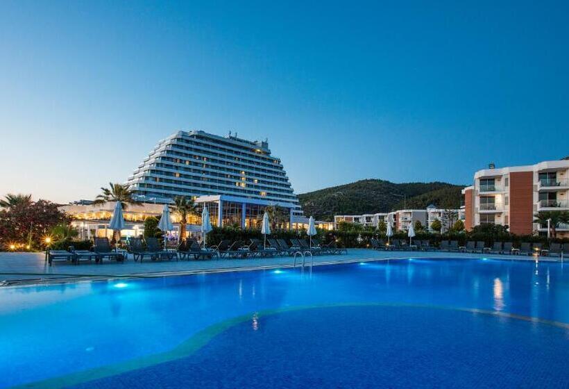 Отель Palm Wings Ephesus Beach Resort