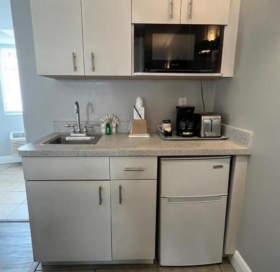 فندق Pelican Point On Clearwater Beach