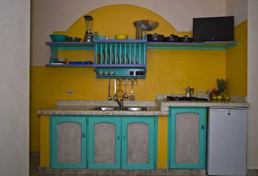 בית מלון כפרי Playa Colibri