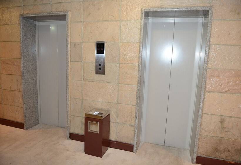 酒店 Plaza Athenee