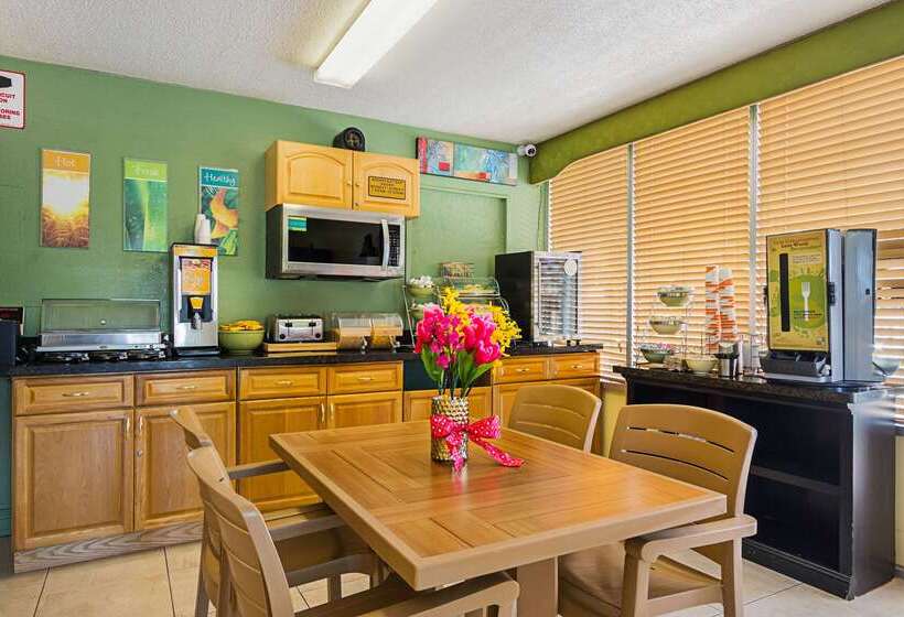 호텔 Quality Inn & Suites Airport Cruise Port Hollywood