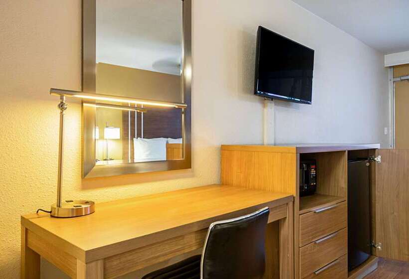 호텔 Quality Inn & Suites Airport Cruise Port Hollywood