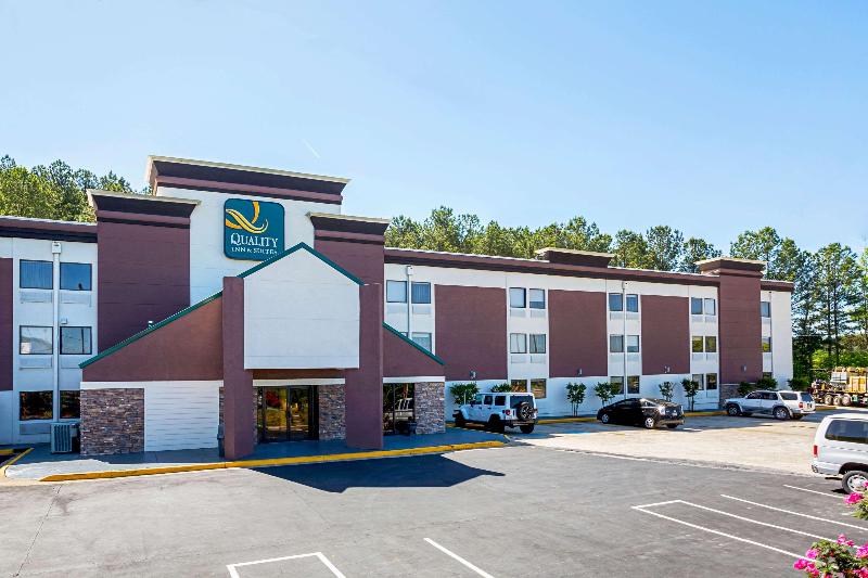 هتل Quality Inn & Suites Near Six Flags East