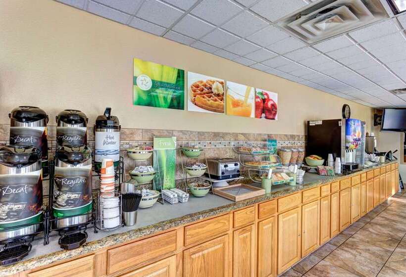 هتل Quality Inn West