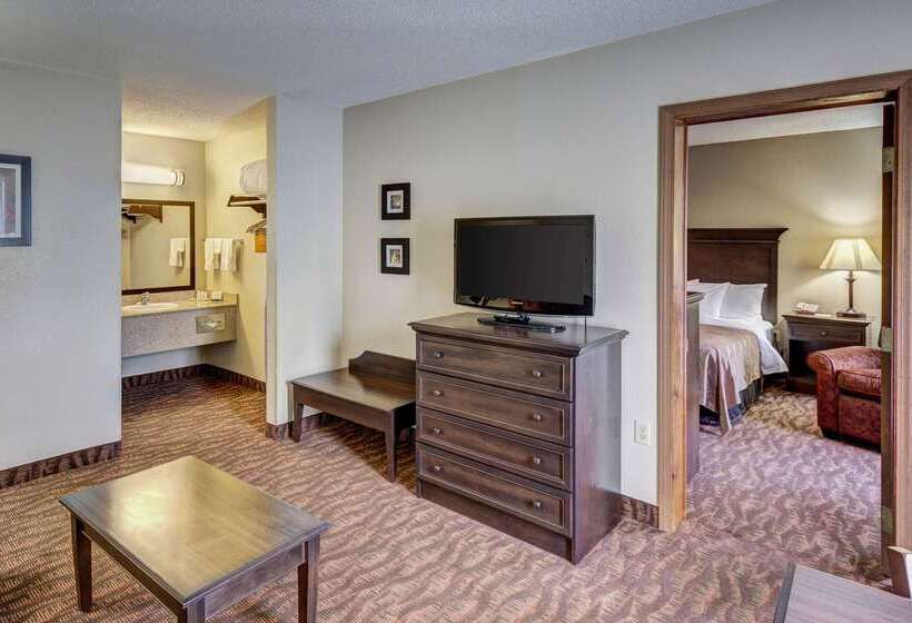 هتل Quality Inn West