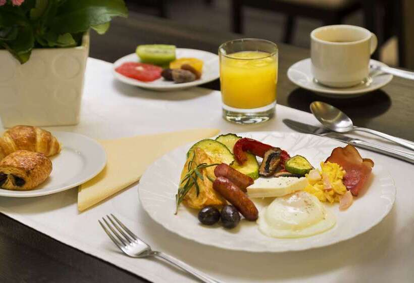 Отель Ramada Iasi City Center