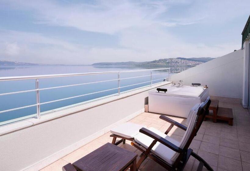 هتل Richmond Nua Wellness Spa   Adult Only