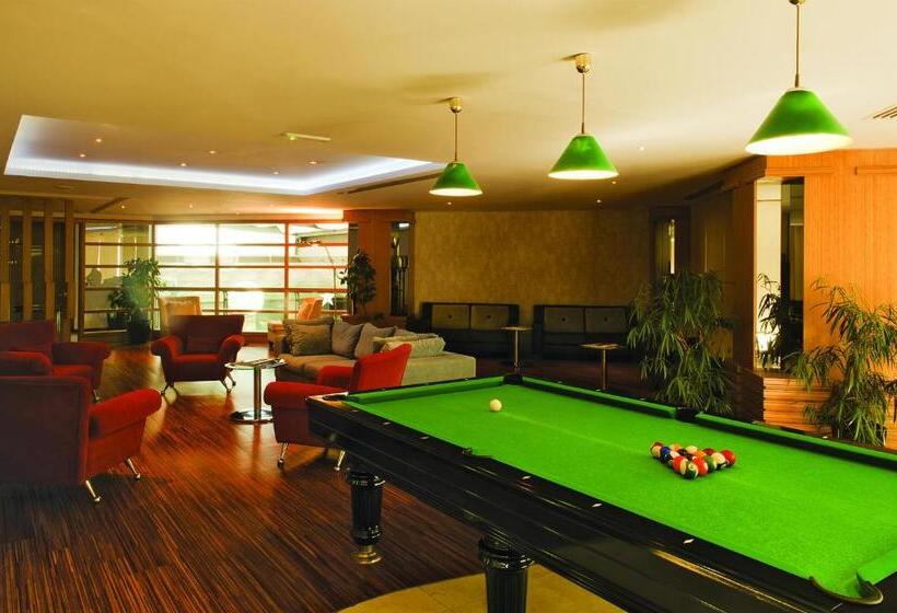 هتل Richmond Nua Wellness Spa   Adult Only