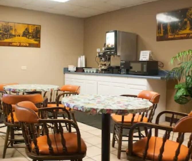 호텔 Scottish Inn Downtown Jacksonville