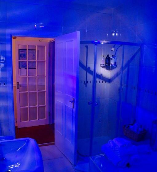 فندق Sea Breeze Bed And Breakfast