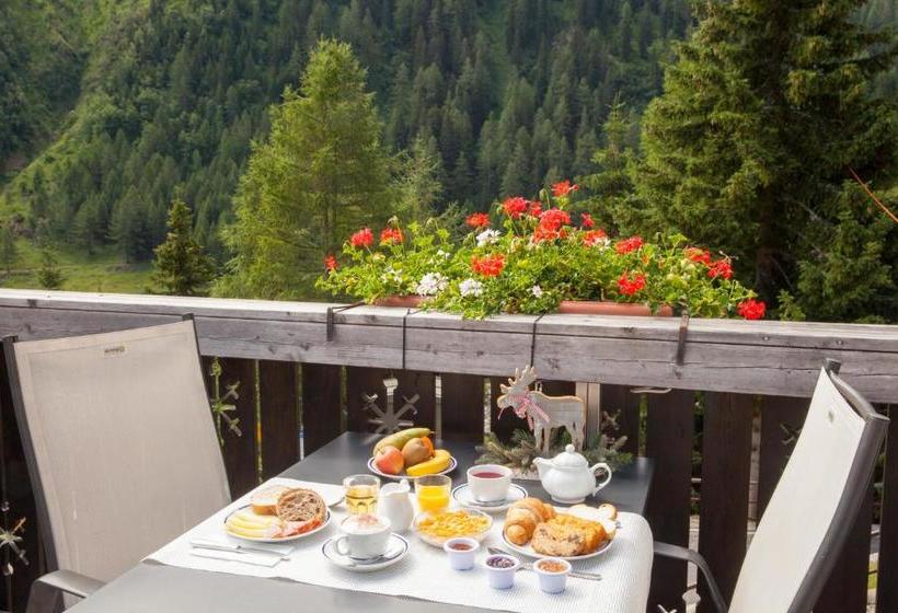 فندق Chalet Stella Alpina   & Wellness Spa, The Originals Relais