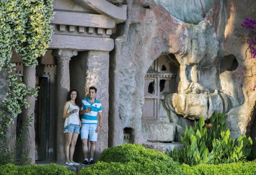 هتل Sundia by Liberty Suncity