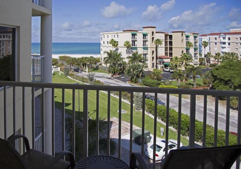 Отель Sunset Vistas Two Bedroom Beachfront Suites