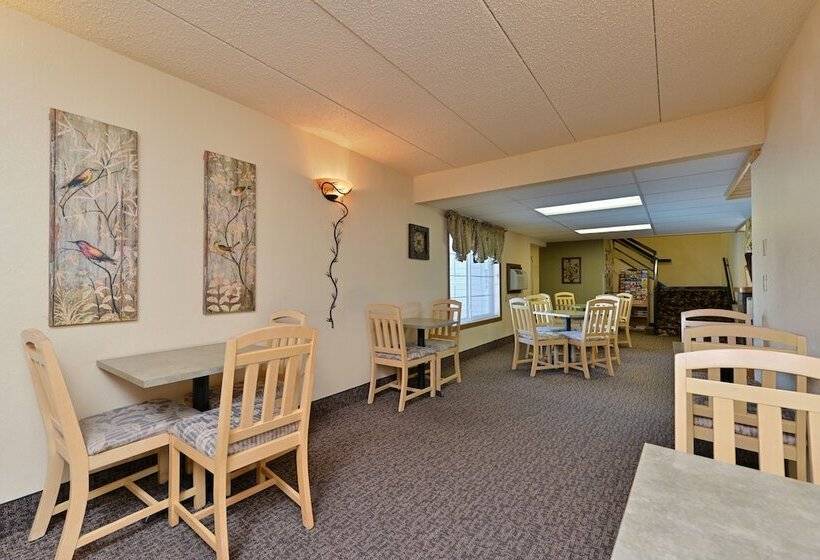 בית מלון כפרי Super 8 By Wyndham Rapid City