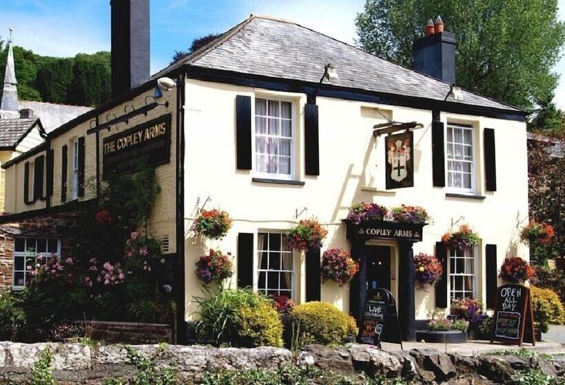 Отель The Copley Arms