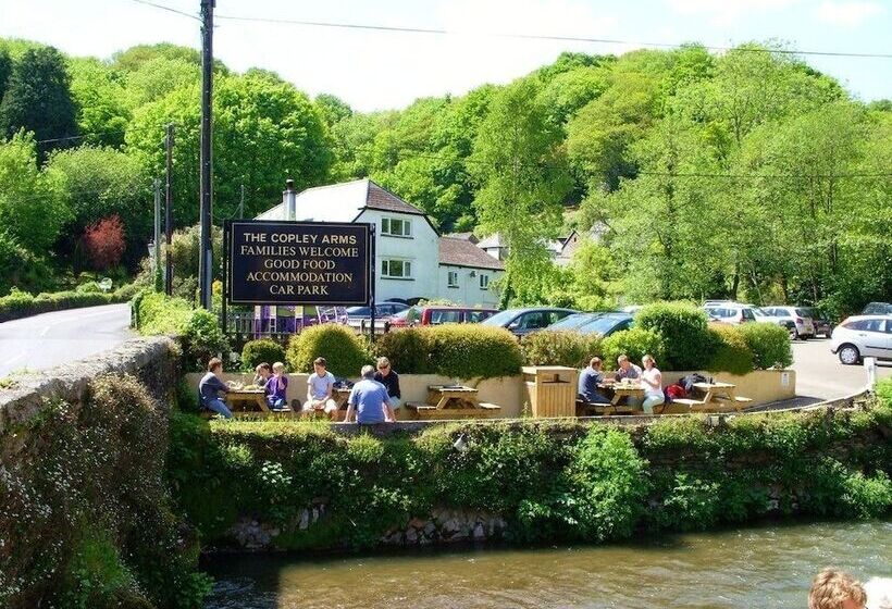 Отель The Copley Arms