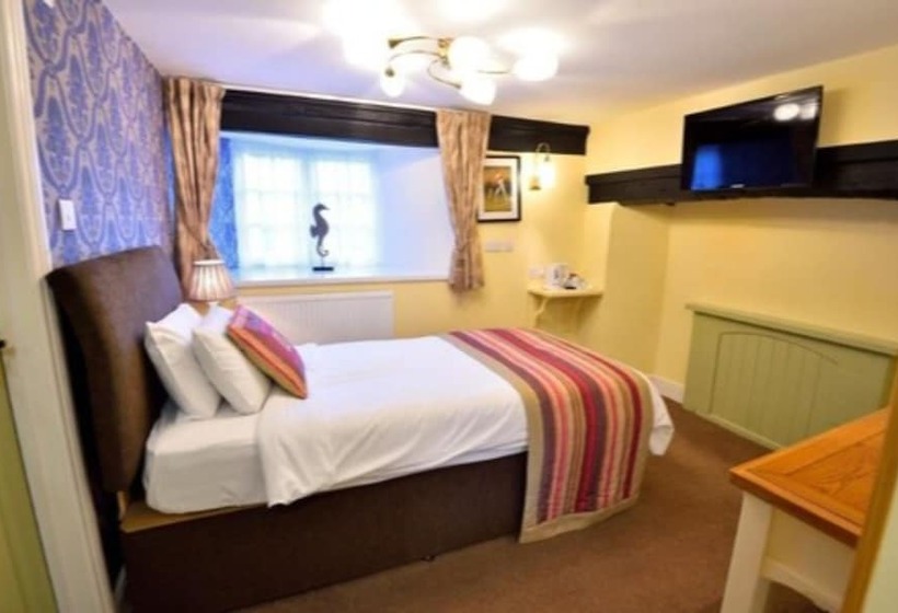 Отель The Crown