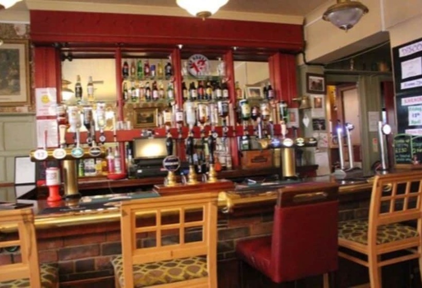 Отель The Crown