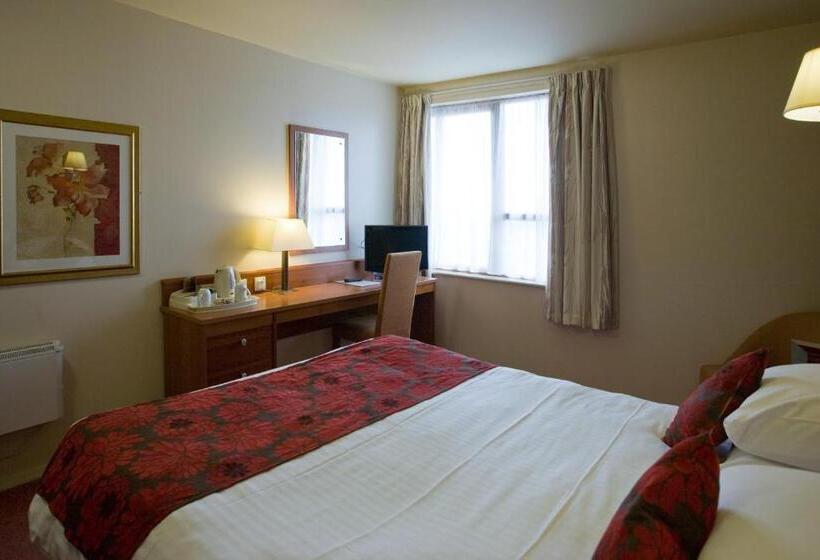 فندق The Fairway