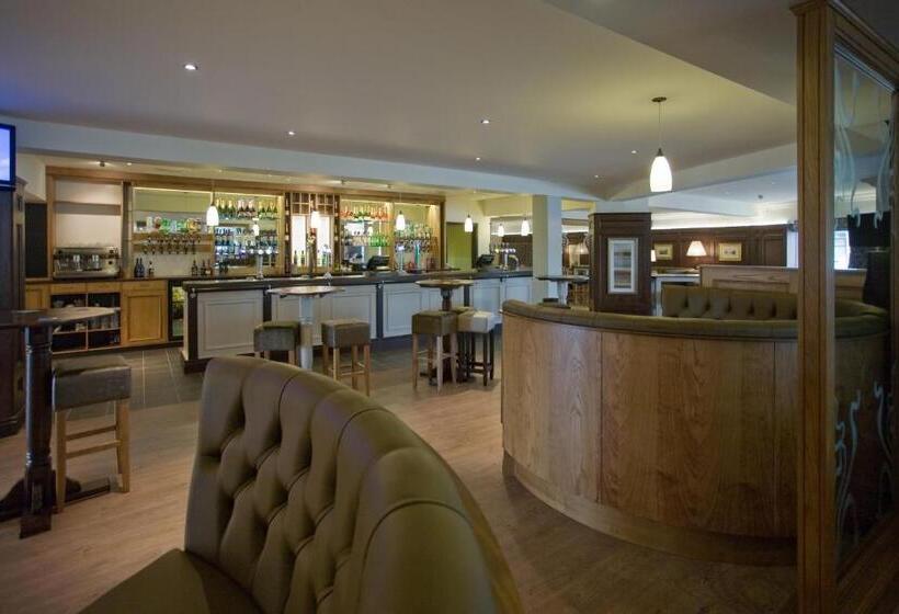 فندق The Fairway