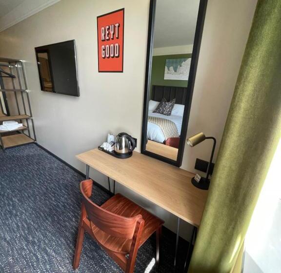 فندق The Fairway