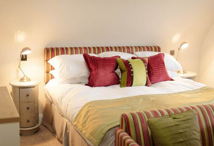 Отель The Lovat, Loch Ness