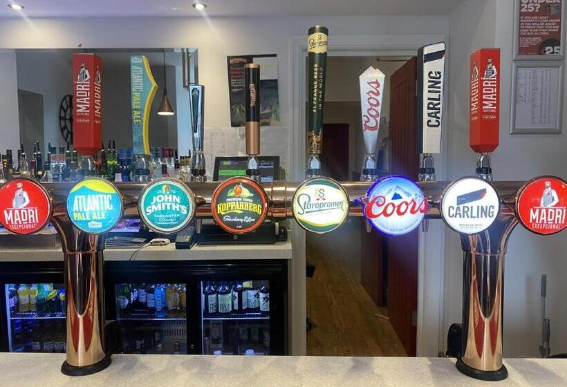 בית מלון כפרי The Post House, Llandudno