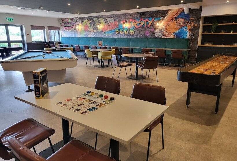 酒店 The Willows Training Centre