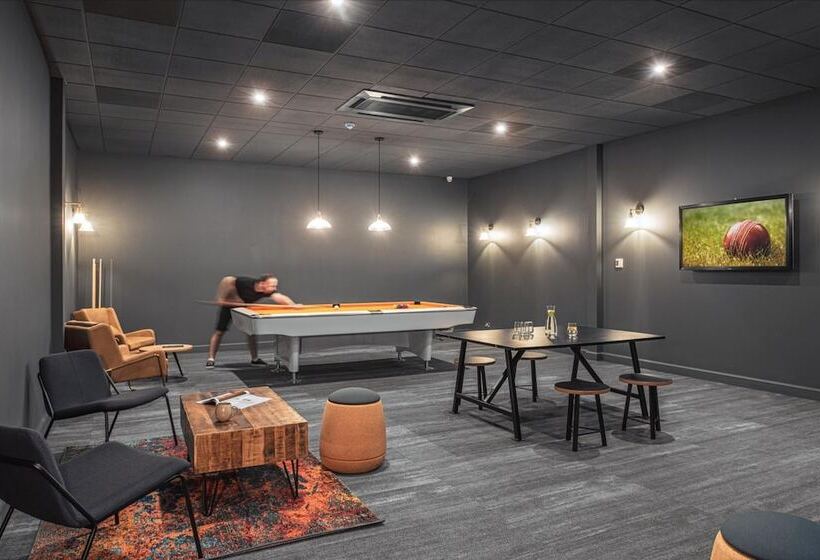 酒店 The Willows Training Centre