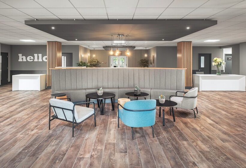 酒店 The Willows Training Centre