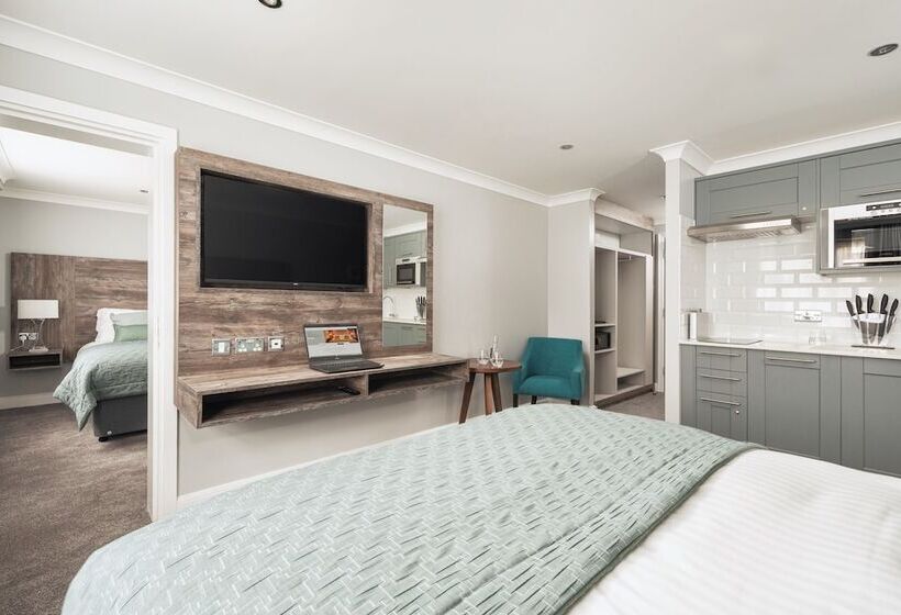 酒店 The Willows Training Centre