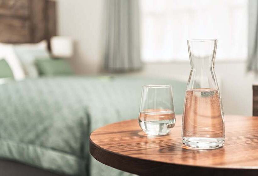 酒店 The Willows Training Centre