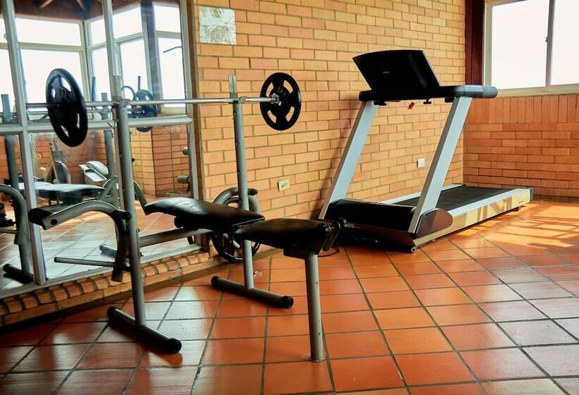 هتل Torre Del Prado