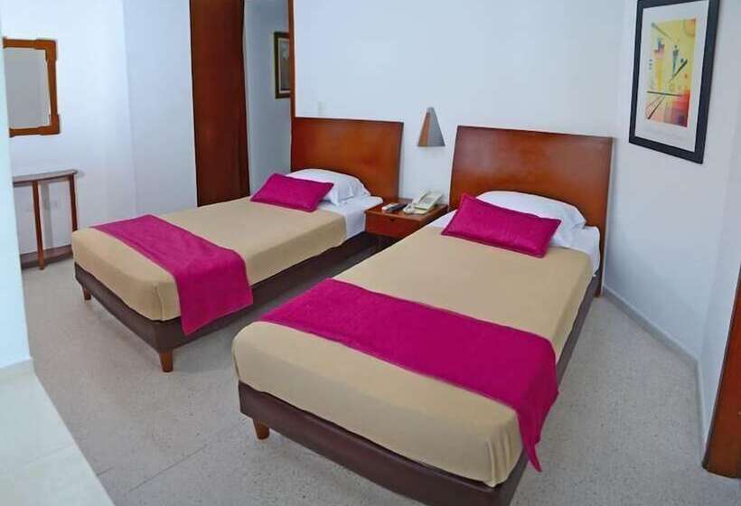 هتل Torre Del Prado