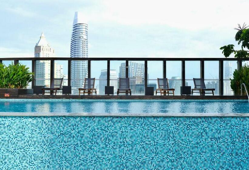 Отель Urbana Langsuan