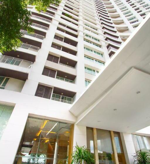 Отель Urbana Langsuan