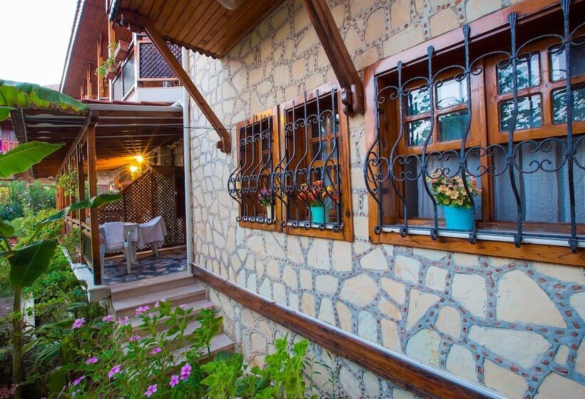 ホテル Villa Onemli