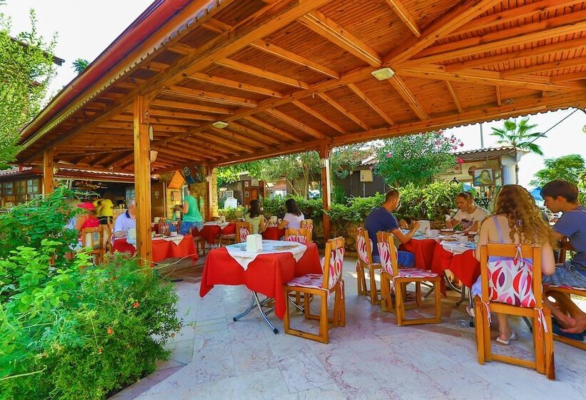 ホテル Villa Onemli