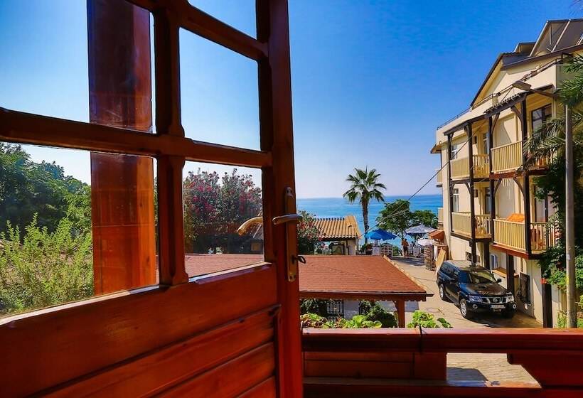 ホテル Villa Onemli