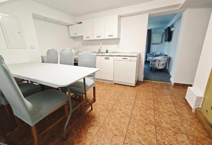 فندق Willa Albatros Happy Hours