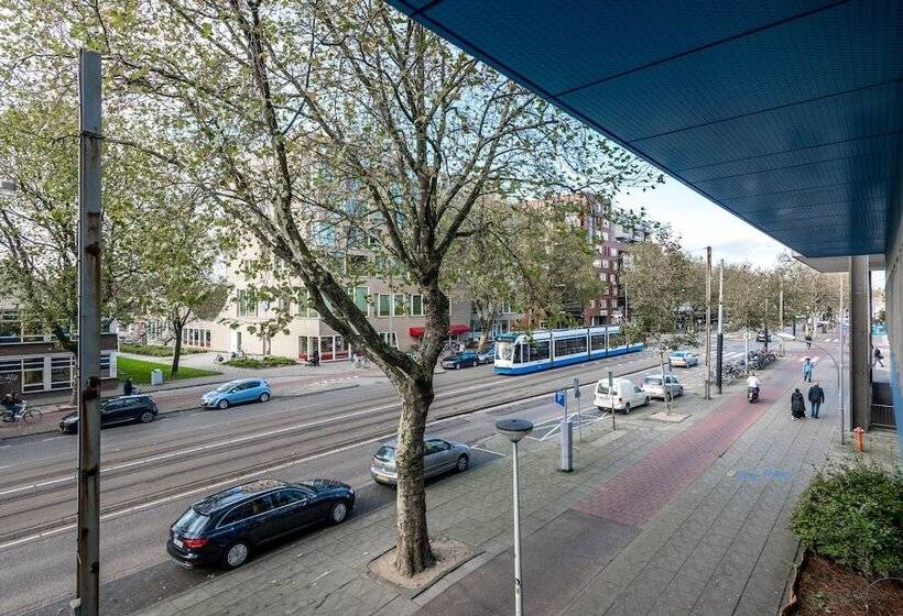 Xo Hotels Blue Square