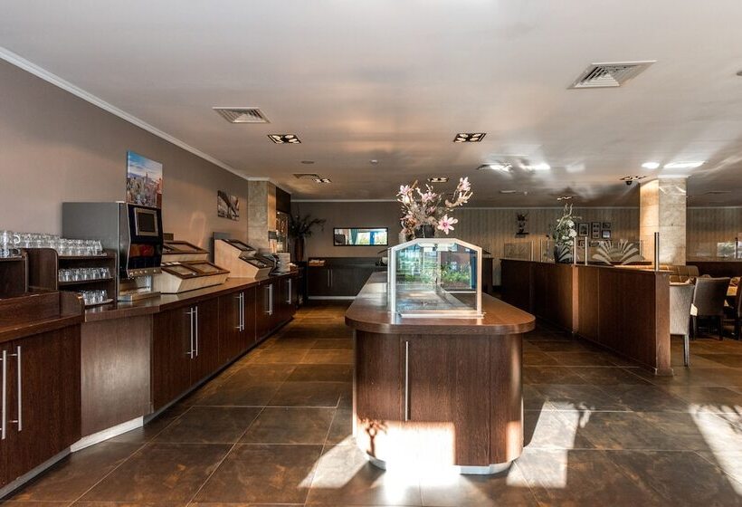 Xo Hotels Blue Square