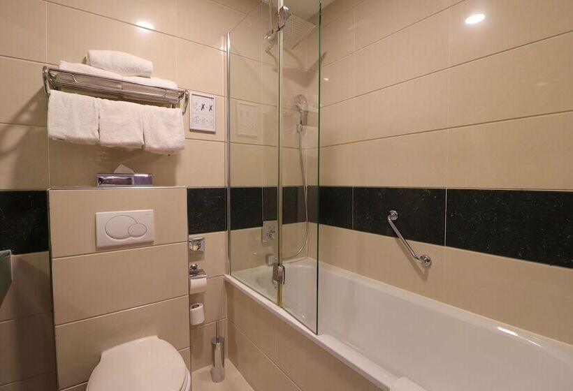 Xo Hotels Blue Square